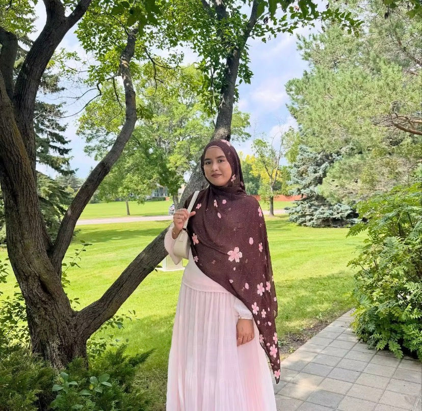 Hijab Fleuri Bordeaux — Édition Sakura
