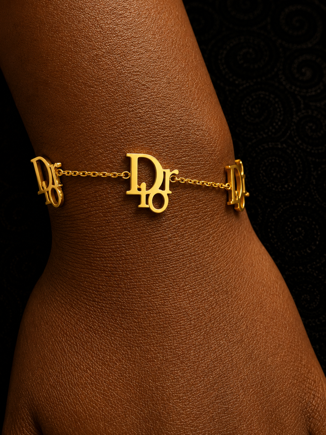 Bracelet Dior Chaîne Dorée Pendentifs Lettres