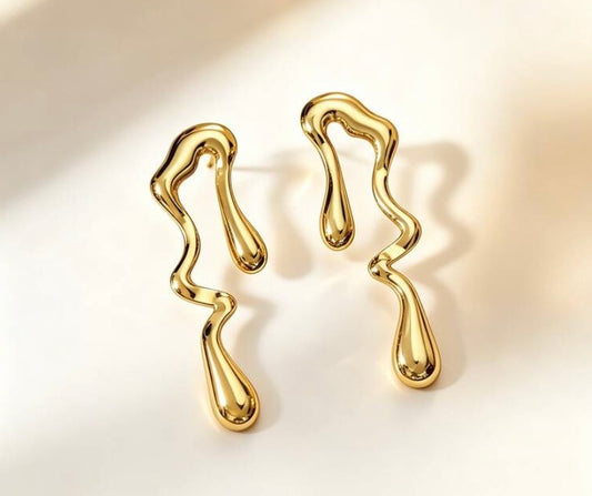 Boucles d'Oreilles Pendantes Vague Dorée