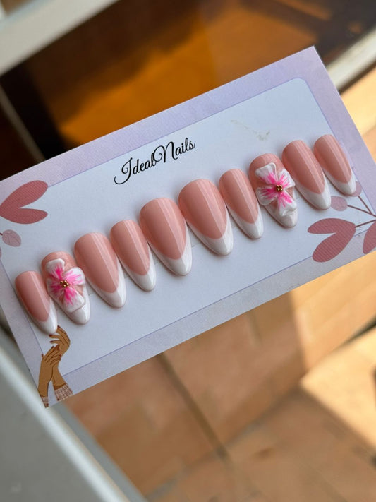 Press-On Nails Amande French Manucure & Fleurs 3D