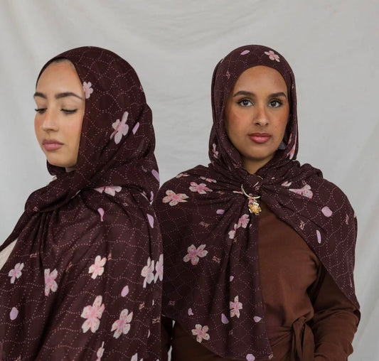 Hijab Fleuri Bordeaux — Édition Sakura